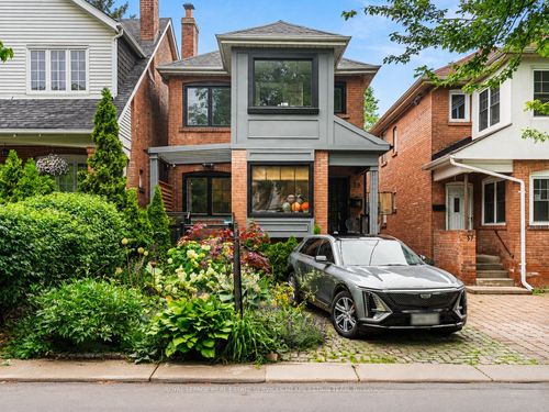 39 Standish Ave, Toronto, ON, M4W3B2 | Card Image