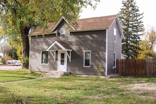 301 1st Street Ne, Choteau, MT, 59422 | Card Image