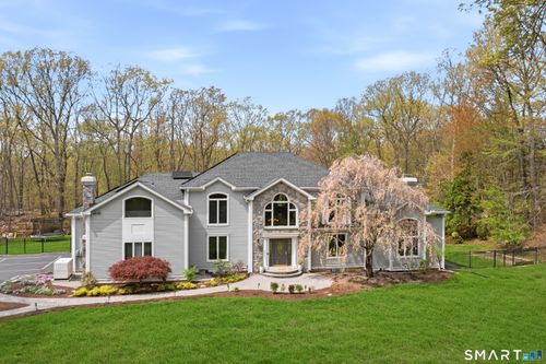 63 Coventry Ln, Trumbull, CT, 06611-1061 | Card Image