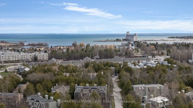 172 Escarpment Cres, Condo with 2 bedrooms, 1 bathrooms and 1 parking in Collingwood ON | Image 24