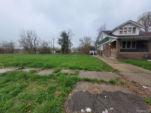 3967 Beaconsfield St, Detroit, MI, 48224-3307 | Card Image