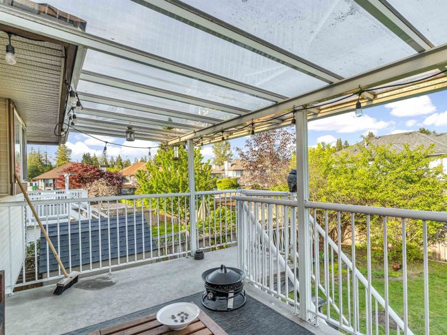 12070 204 B Street, House other with 4 bedrooms, 3 bathrooms and 6 parking in Maple Ridge BC | Image 9