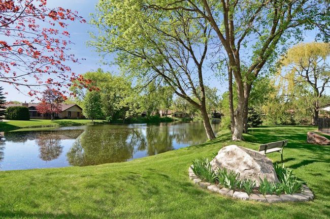 1021 Yuma Ln N, Townhouse with 2 bedrooms, 2 bathrooms and null parking in Plymouth MN | Image 26