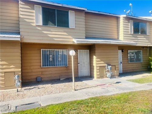 592 Sea Shell Ln, Las Vegas, NV, 89110-3041 | Card Image