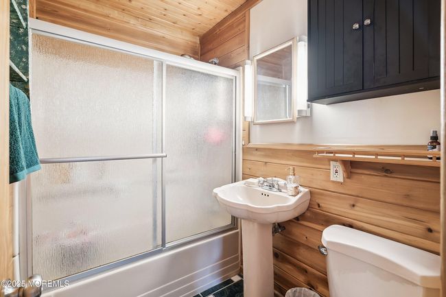 1 Holden St, House other with 3 bedrooms, 1 bathrooms and null parking in LITTLE EGG HARBOR TWP NJ | Image 13