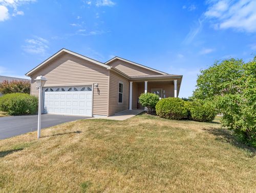 1532 Meadow View Ln, Grayslake, IL, 60030-4604 | Card Image