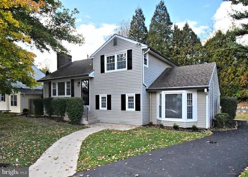 201 Montgomery Ave, ORELAND, PA, 19075-1929 | Card Image