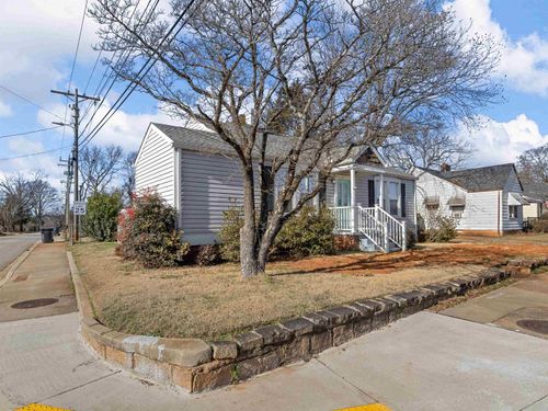 201 Perry Rd, Greenville, SC, 29609-3418 | Card Image