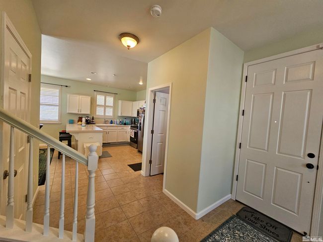 Entry/Foyer | Image 20
