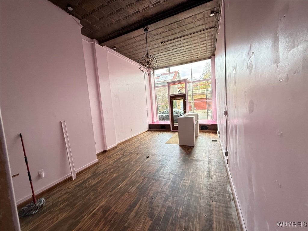 Commercial Lease in Buffalo 4