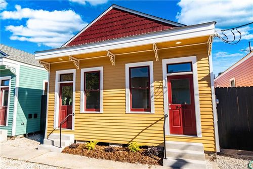 8607 Green St, New Orleans, LA, 70118-2117 | Card Image