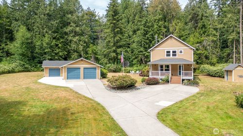 3023 S Camano Dr, Camano Island, WA, 98282-8382 | Card Image