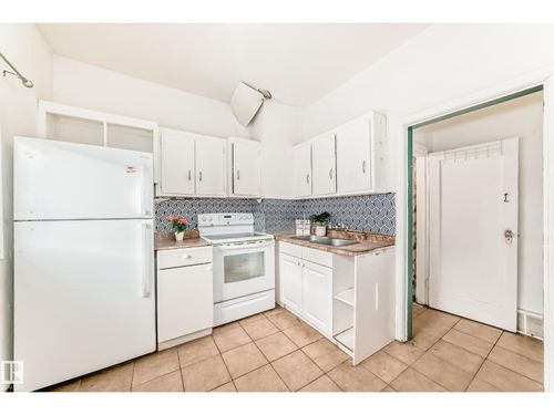 10564 92 St Nw, Edmonton, AB, T5H1T9 | Card Image