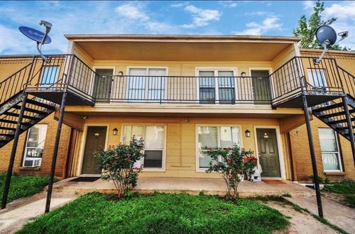 104-8100 Creekbend Dr, Houston, TX, 77071-1531 | Card Image
