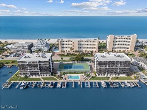 121-10420 Gulf Shore Dr, NAPLES, FL, 34108-2046 | Card Image
