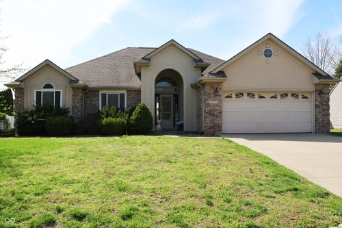 225 Spurgeon Dr, Seymour, IN, 47274-8625 | Card Image