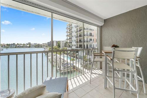 c305-10682 Gulf Shore Dr, NAPLES, FL, 34108-3031 | Card Image