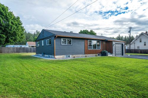 8303 E Upriver Dr, Spokane, WA, 99212-1791 | Card Image