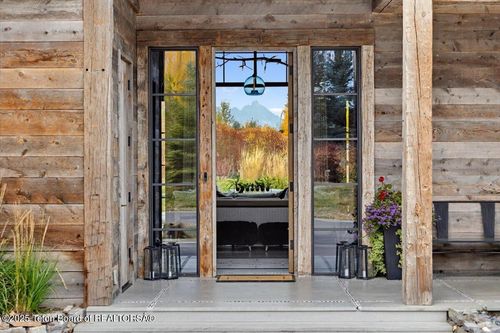 2340 S Blue Crane Dr, Jackson, WY, 83001-7931 | Card Image