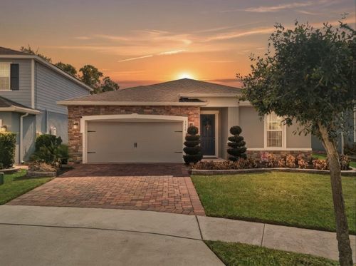 1557 Dusty Pine Dr, APOPKA, FL, 32703-8052 | Card Image