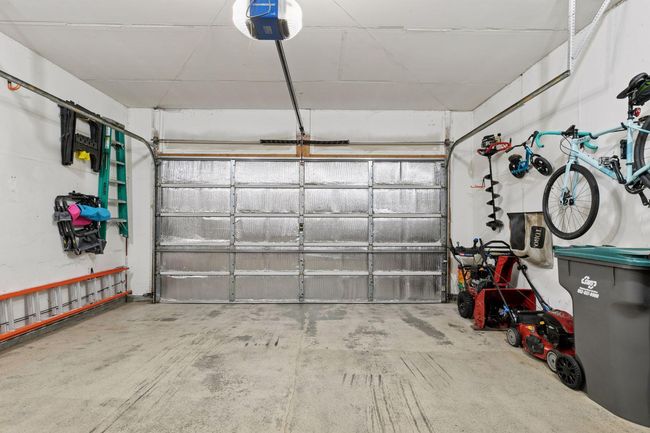 2034 Schoolmaster Dr, House other with 3 bedrooms, 3 bathrooms and null parking in Chaska MN | Image 37