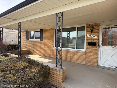 34551 Richard O Dr, Sterling Heights, MI, 48310-6130 | Card Image