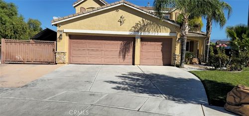 1940 Clemens Pl, San Jacinto, CA, 92583 | Card Image