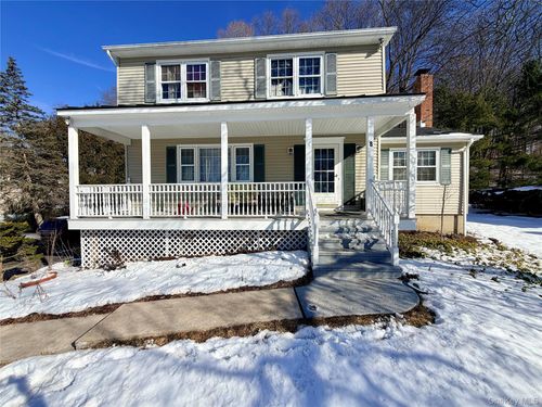 8 Noel Ct, Brewster, NY, 10509-4105 | Card Image