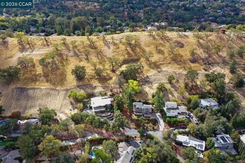 457 Summit Rd, Walnut Creek, CA, 94598-4733 | Card Image
