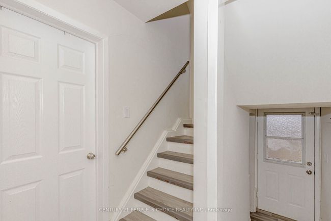 22 Rogers Rd, House other with 4 bedrooms, 2 bathrooms and 4 parking in Brampton ON | Image 27