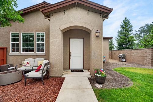 520 Mission De Oro Drive, Redding, CA, 96003 | Card Image
