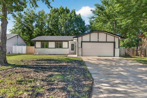 207 E North Point Dr, Derby, KS, 67037-3175 | Card Image