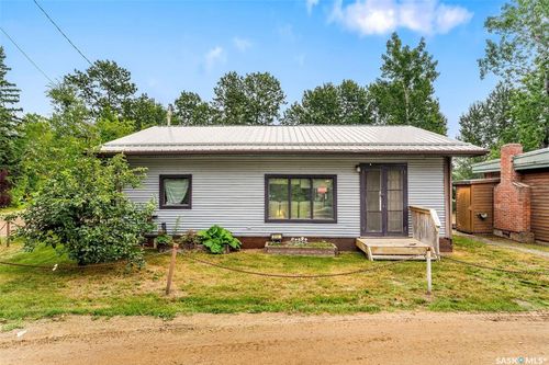 212 Spruce Dr, Christopher Lake, SK, S0J0N0 | Card Image