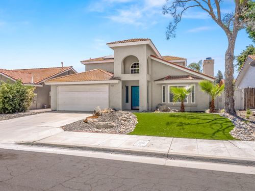 5569 W Stuart, Fresno, CA, 93722 | Card Image