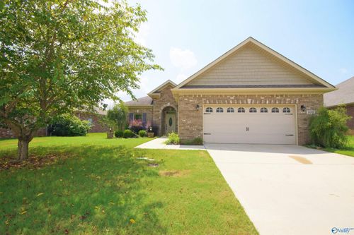 109 Wolf Creek Trl Sw, Huntsville, AL, 35824-3507 | Card Image