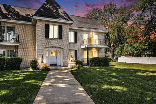 d2-2305 Martha St, Highland, IN, 46322-2353 | Card Image