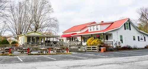 409 Fritz St, Damascus, VA, 24236-3304 | Card Image