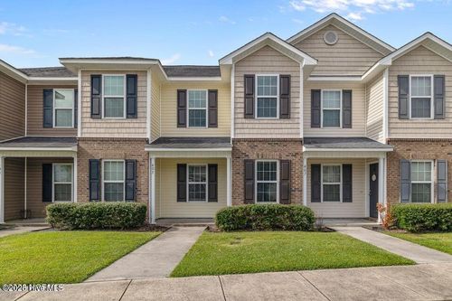 405 Falls Cv, Jacksonville, NC, 28546-8415 | Card Image