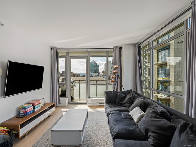 502 - 838 Broughton St, Condo with 2 bedrooms, 1 bathrooms and 1 parking in Victoria BC | Image 11