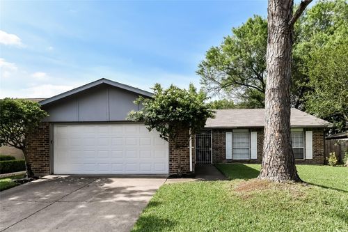 5514 Edgebrook Forest Dr, Houston, TX, 77088-2825 | Card Image