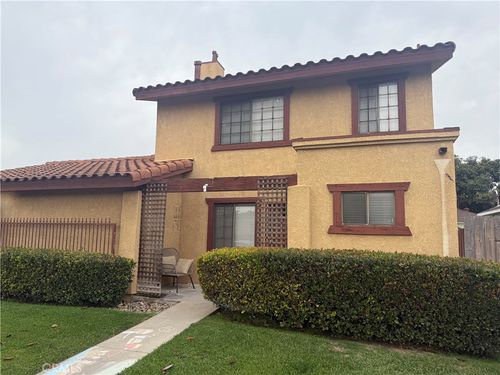 apt-b-7815 Howe St, Paramount, CA, 90723-2356 | Card Image