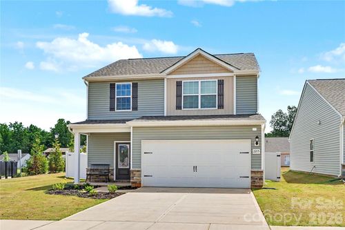 2215 Transatlantic Ave, Charlotte, NC, 28215-7209 | Card Image