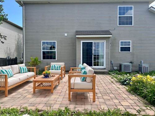 811 Water Stone Way, Malta, IL, 60150-2000 | Card Image