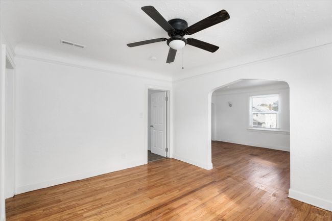 14375 Strathmoor St, House other with 5 bedrooms, 3 bathrooms and null parking in Detroit MI | Image 15