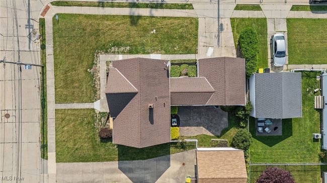30031 Thomas St, House other with 5 bedrooms, 3 bathrooms and null parking in Willowick OH | Image 35