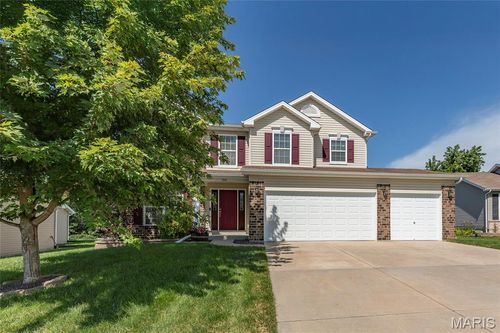 160 Riverdale Woods Cir, Saint Paul, MO, 63366-1550 | Card Image