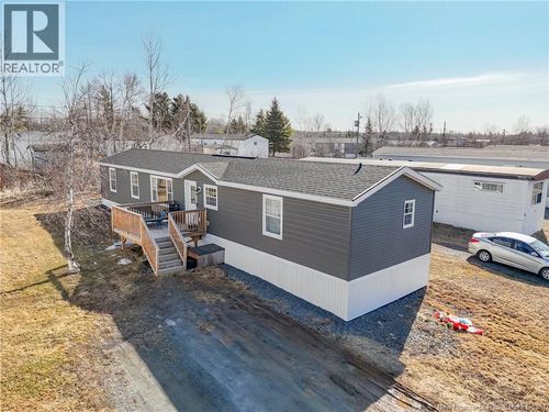 42 Elmdale Cres, Fredericton, NB, E3B6R1 | Card Image