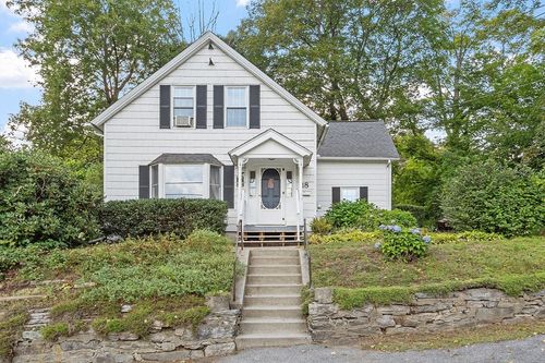 18 Brown St, Cherry Valley, MA, 01611-3131 | Card Image