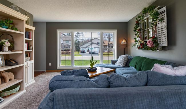 Sunny south facing front window perfect place to soak up sun during the winter.jpg | Image 12