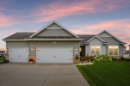 1807 Waxwing Way, Waterloo, IA, 50701-1208 | Card Image